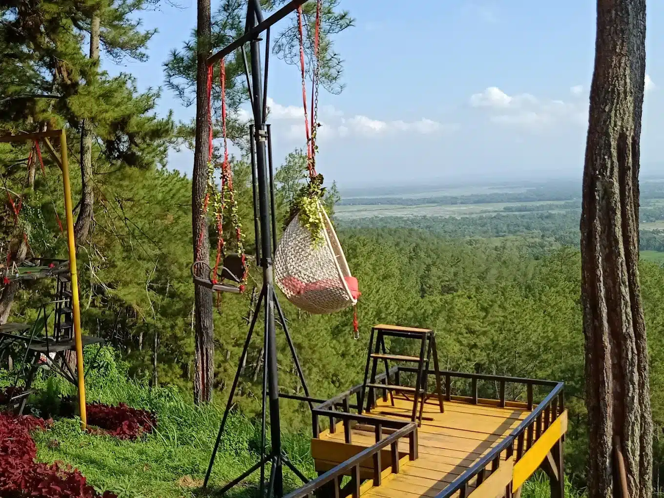 Pagi Cerah di Cilacap: Nikmati Wisata Tanpa Antre dengan Es Oyen Mama Misha&Ferytranz Travel